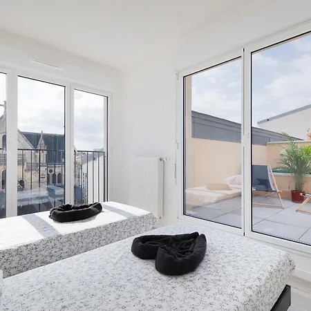 La Terrasse De L'Eglise, Paris Center & Eurostar 15 Mn, Brand New Duplex With Terrasse, Balcony, 2 Bathrooms, Parking, Saint-Denis  Exterior photo
