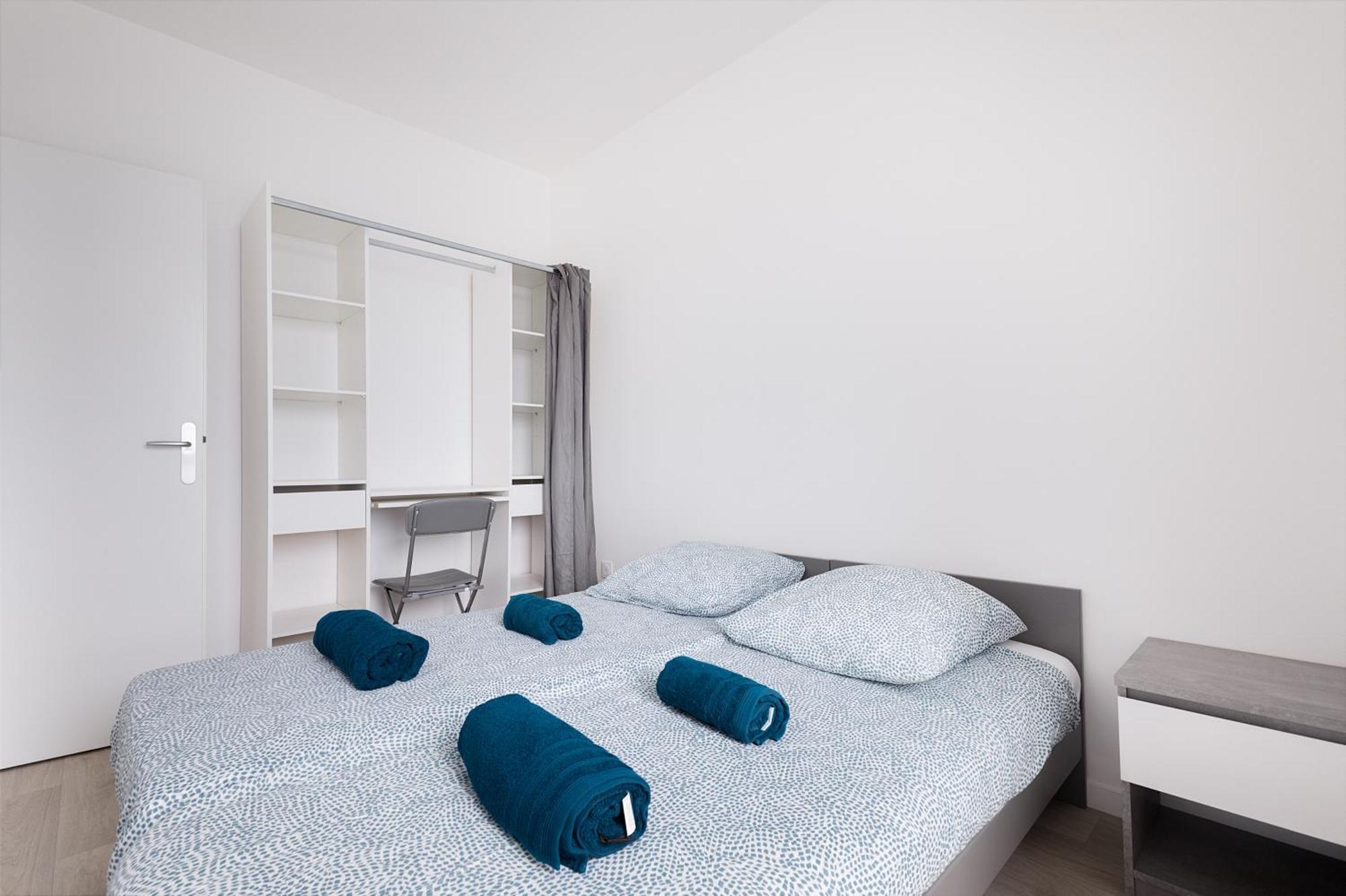Apartment La Terrasse De L'eglise, Paris Center & Eurostar 15 Mn, Brand New Duplex With Terrasse, Balcony, 2 Bathrooms, Parking,